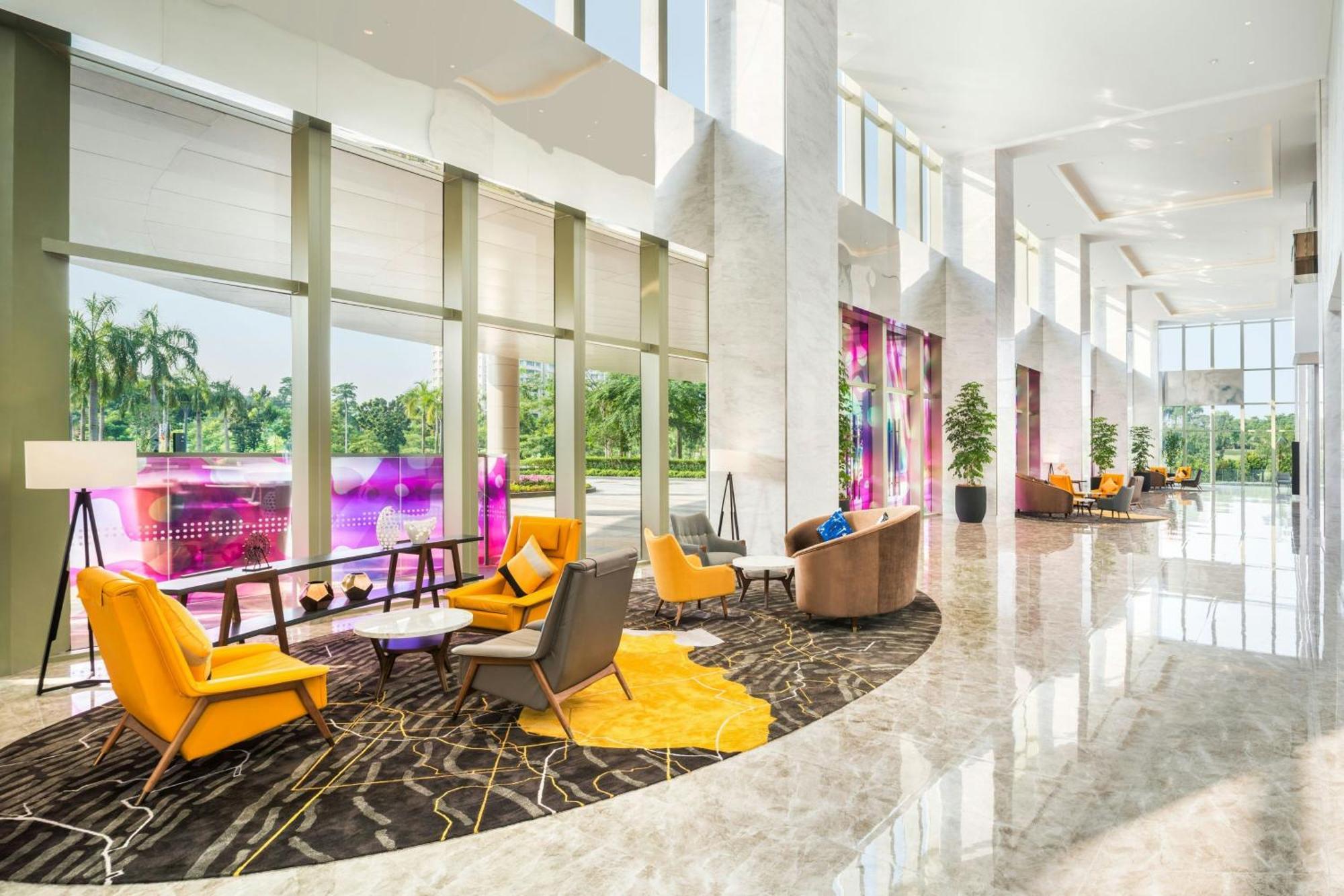 Le Meridien Putrajaya Kültér fotó The lobby of the hotel